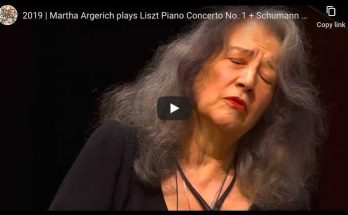 Martha Argerich plays as encore Gavottes I and II from English Suite No. 3 in G Minor by Johann Sebastian Bach.